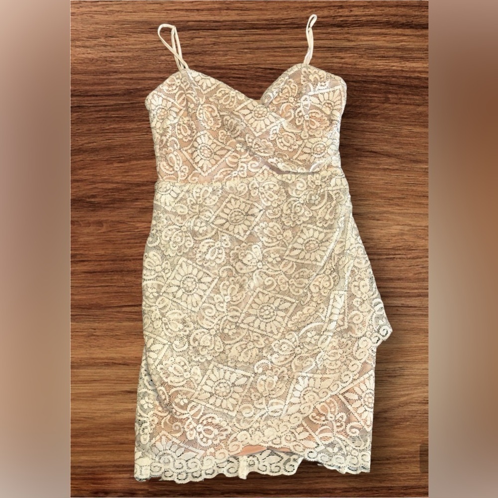 Lush Dress,strapless,SizeMed 24,90%cotton,10%nylon - Picture 2 of 6